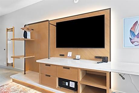 Queen Room with Two Queen Beds - Annex Building