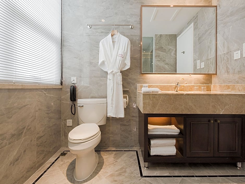 Chongqing Golden View Hotel