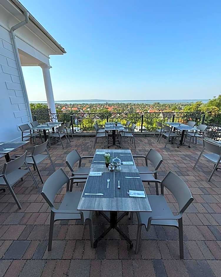 Zenit Wellness Hotel Balaton