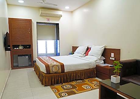 Premier Room