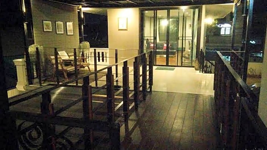 Dino Studio Luxury Homestay