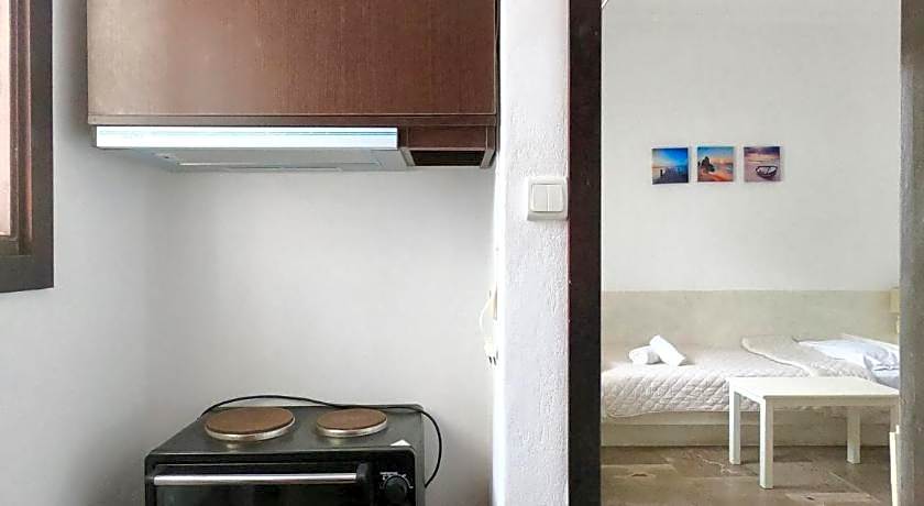 Anny Studios Perissa Beach