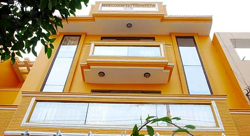 Silver Leaf Noida Hotel