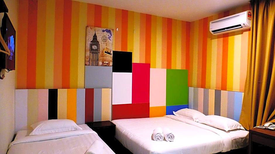 Photo 1 of 6 of Triple Room