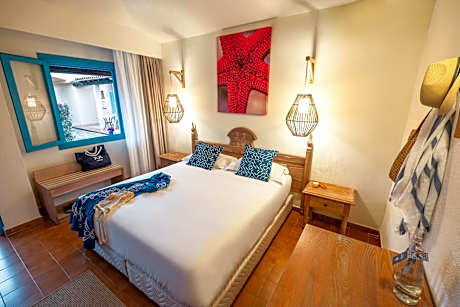 Superior Double or Twin Room with Garden View