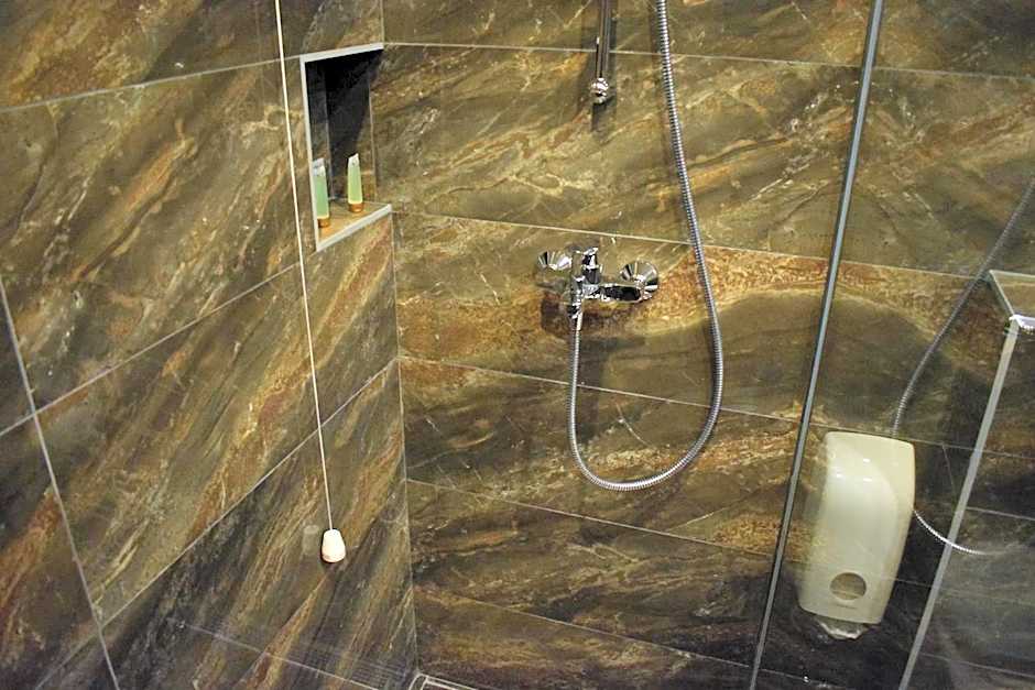 Hotel Ub Business & Wellness