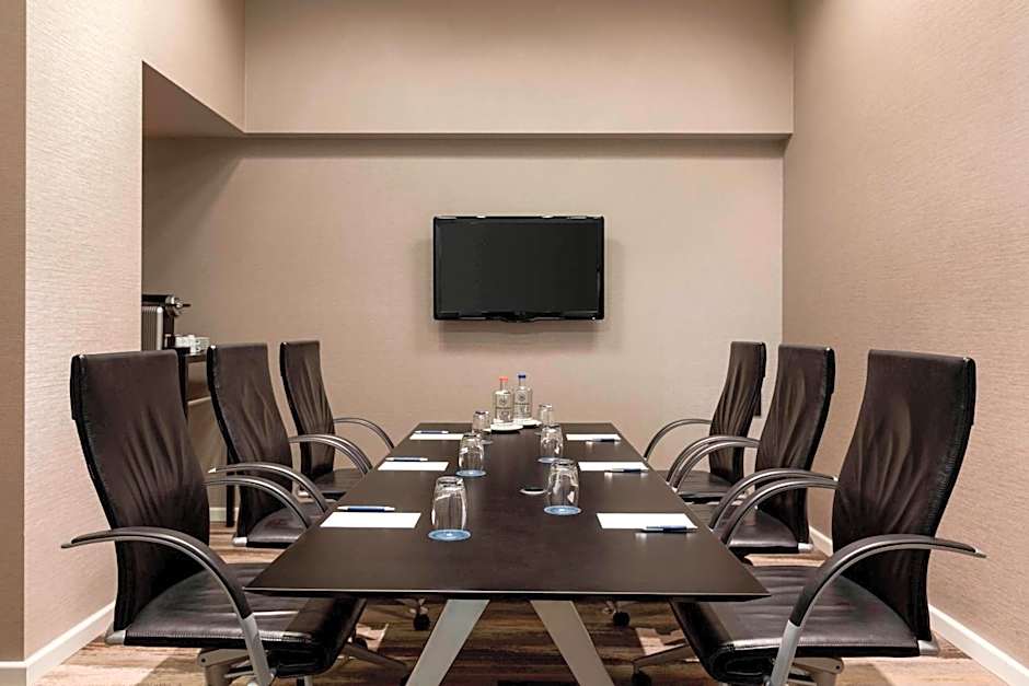 Sheraton Amsterdam Airport Hotel And Conference Center