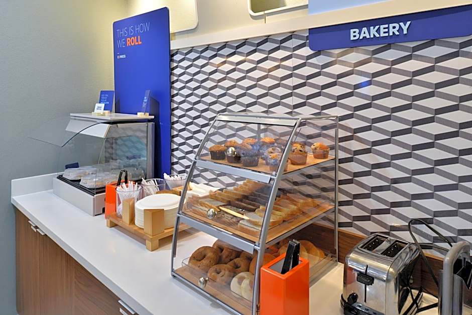 Holiday Inn Express and Suites Wylie West By IHG