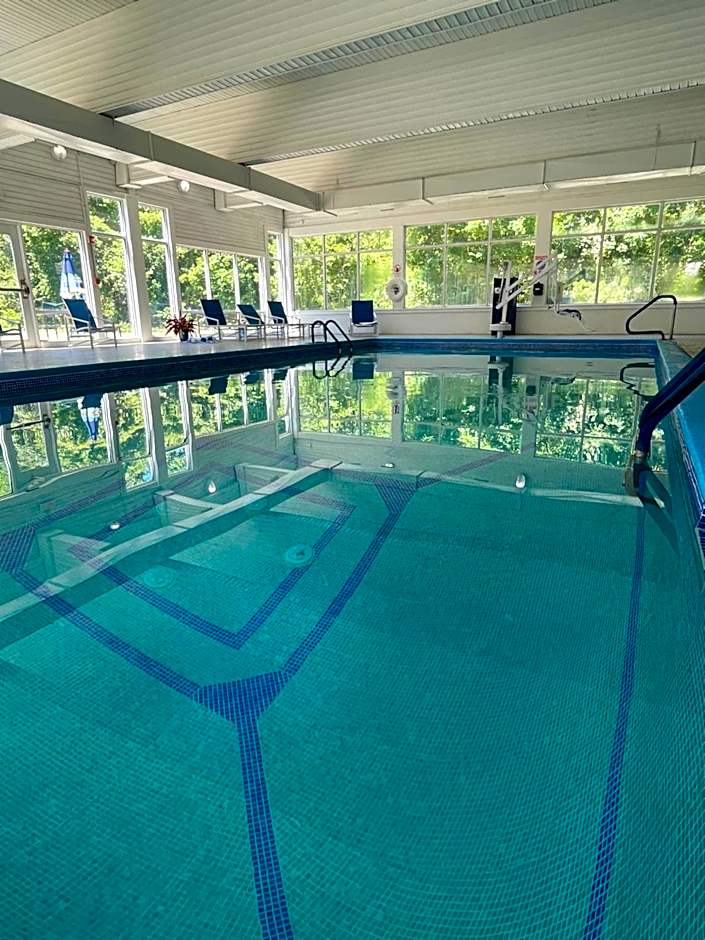 Iris Hotel Cape Cod