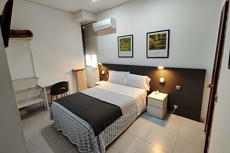 Hostal Cervantes