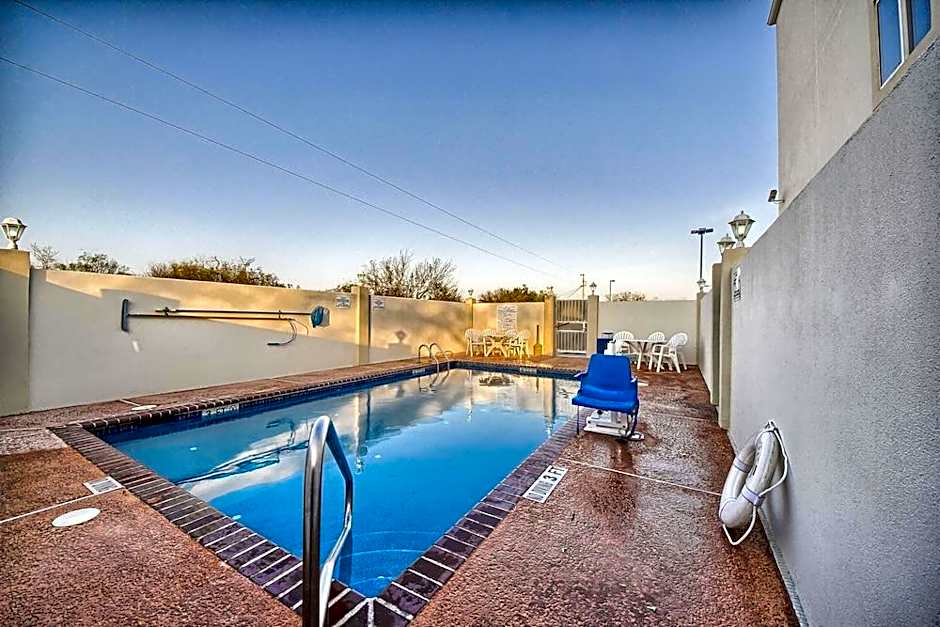 Motel 6-Mission, TX