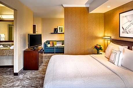 King Suite with Trundle Sofa - Hearing Accessible
