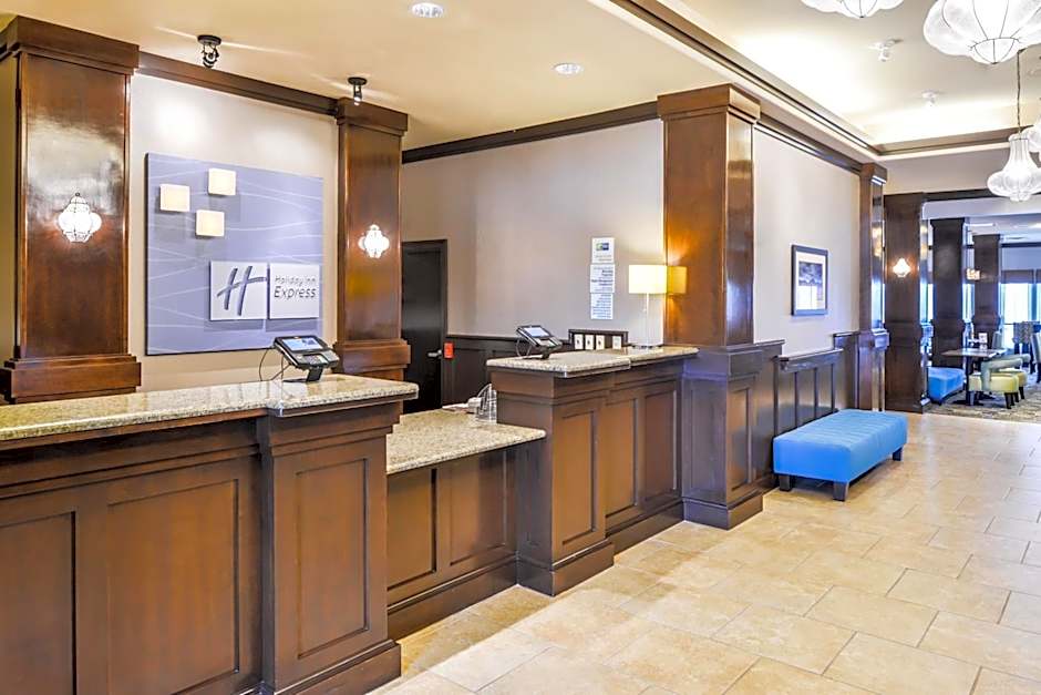 Holiday Inn Express & Suites Wichita Falls by IHG