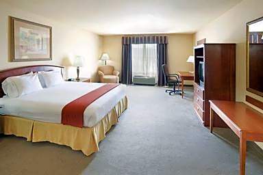 Holiday Inn Express & Suites Kerrville By IHG