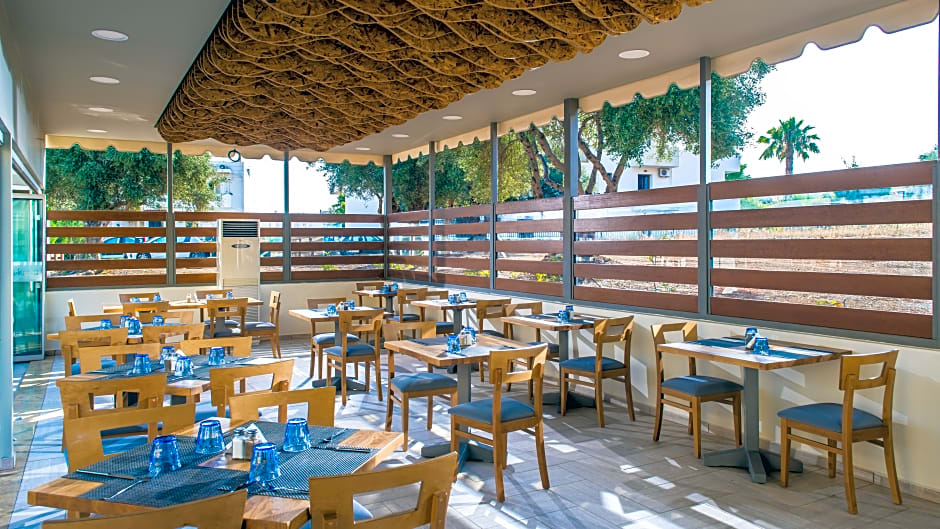 Bella Elena by Estia