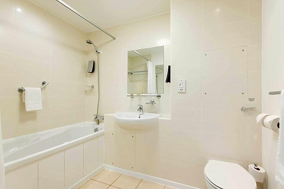 PREMIER SUITES Newcastle