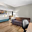 Days Inn & Suites by Wyndham Castle Rock