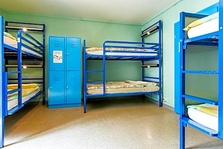 Bed in 6-Bed Mixed Dormitory Room