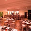 Bidwood Suite Hotel, Opposite Sarit Centre