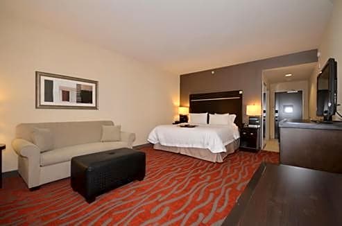 Hampton Inn and Suites Tulsa/Catoosa