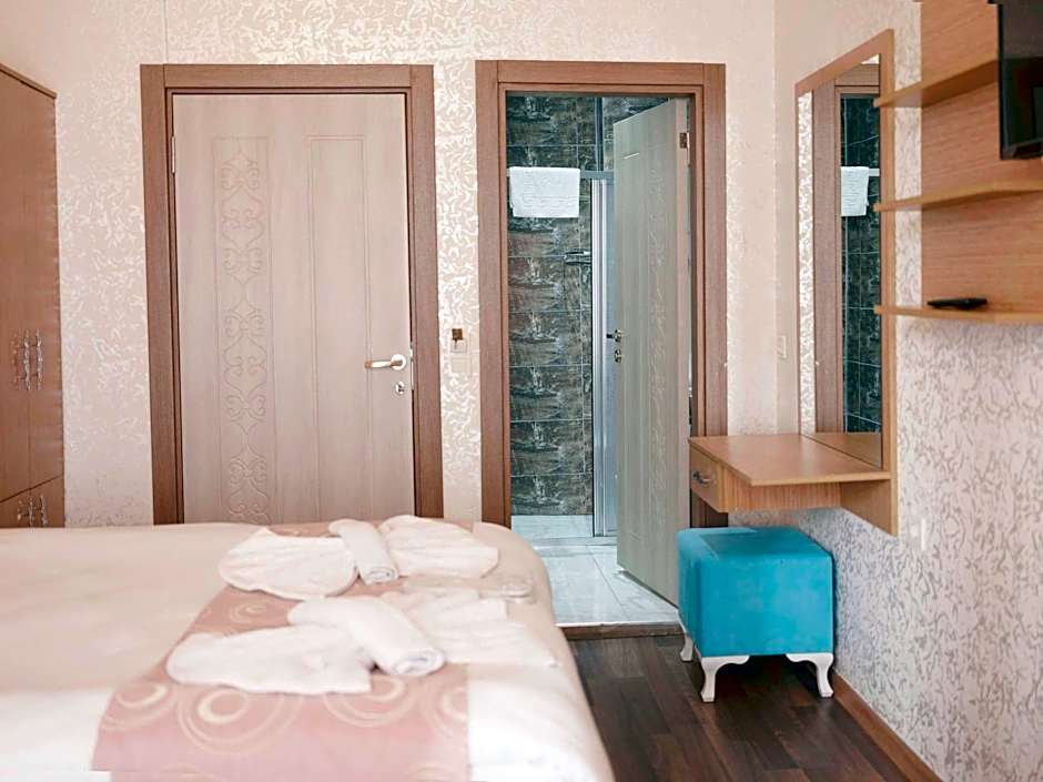 Hotel Megaron