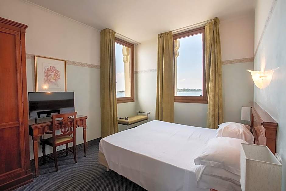 Hotel Russo Palace