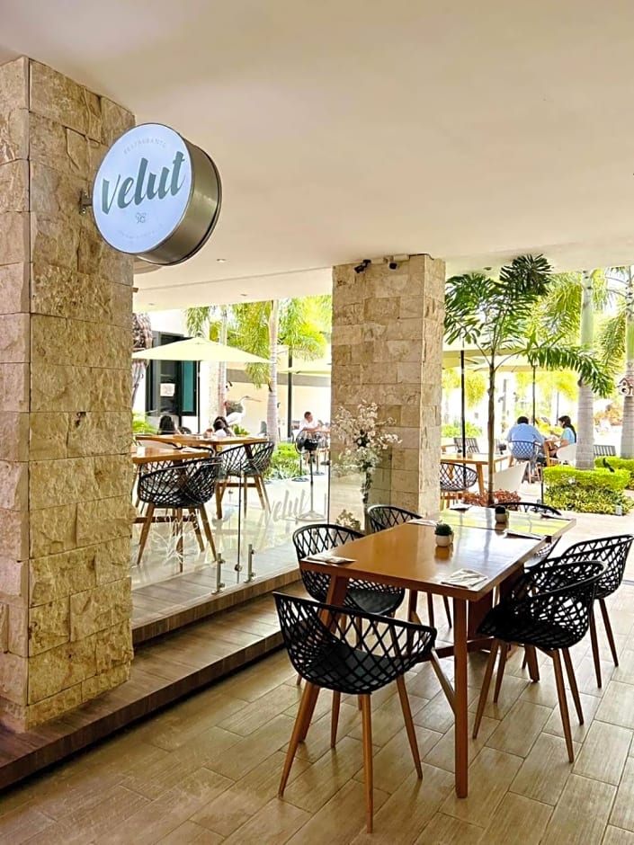 Hotel & Suites Country
