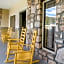 Econo Lodge Inn & Suites At The Conference Center