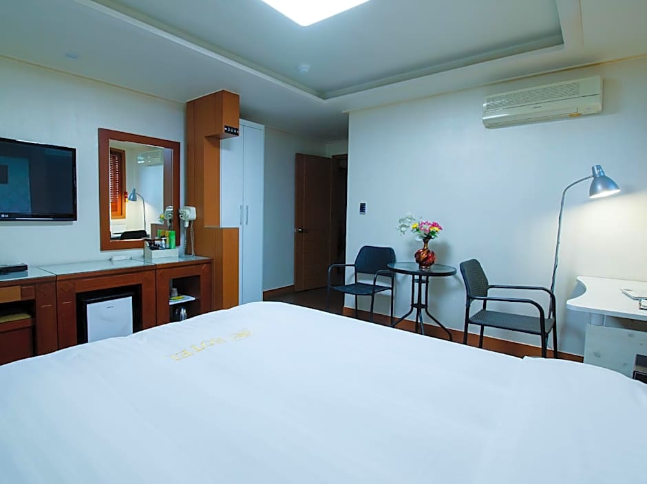 Rex Hotel Cheonan