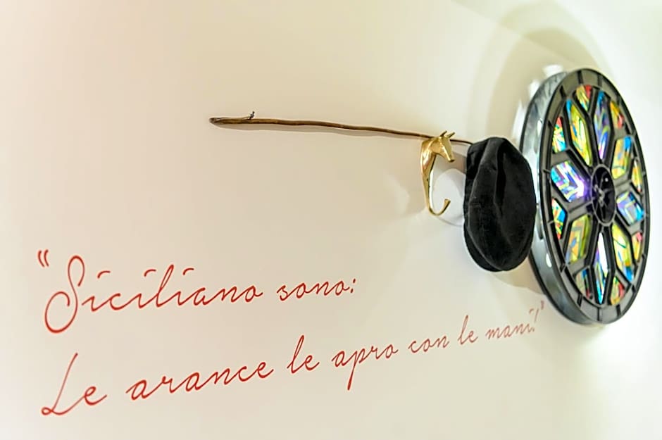 Hotel CineApollo - Ogni camera un film!