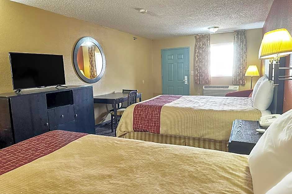 Photo 1 of 18 of 2 Queen Beds Suite