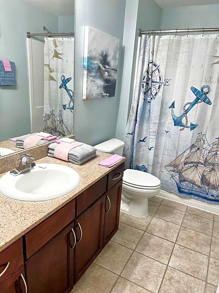 LAKETOWN 5 POOLs STEPS TO BEACH FAMILY FRIENDLY
