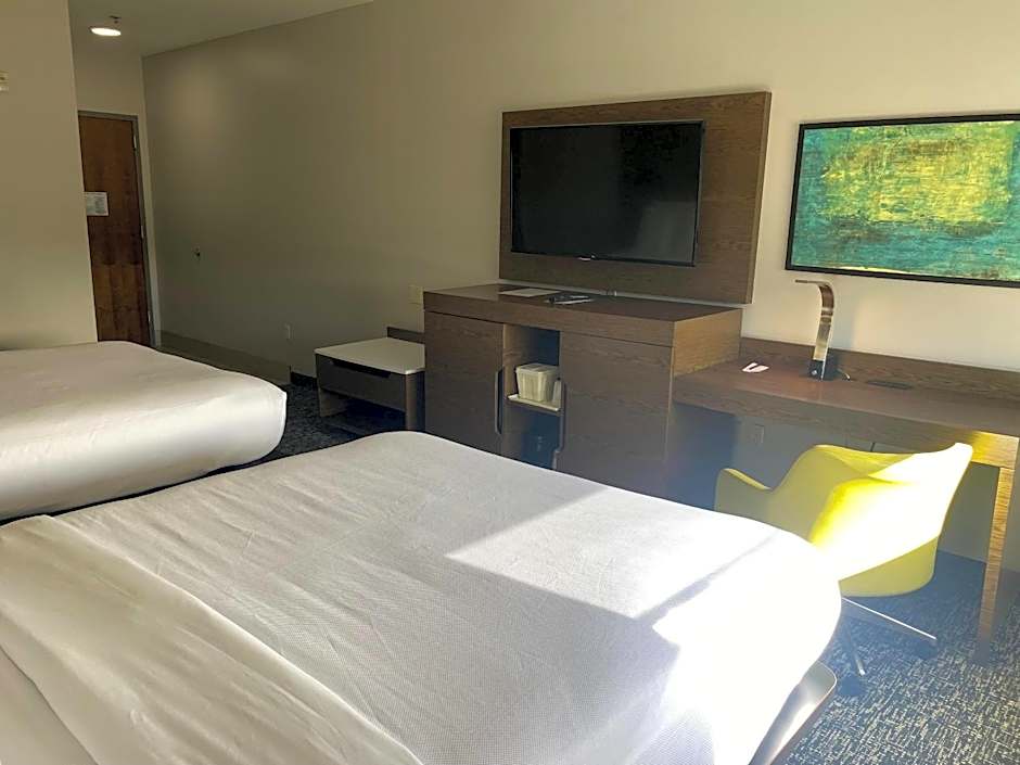 Comfort Inn and Suites Near Lake Guntersville