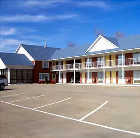 Blue Ribbon Inn and Suites