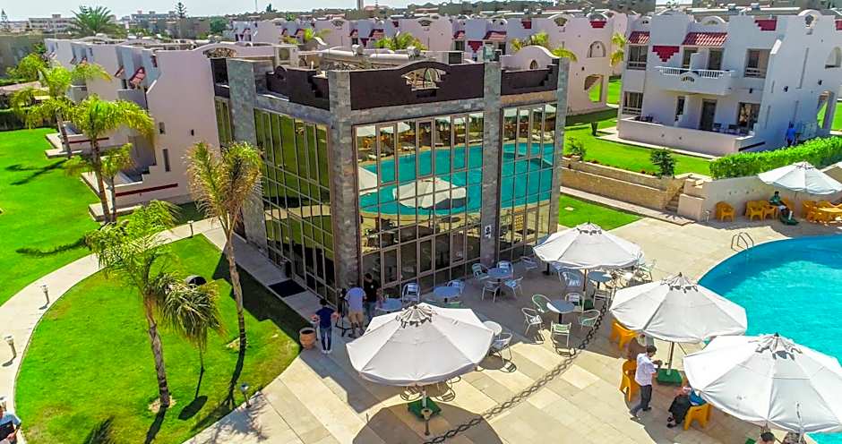 Green Leaves Hotel
