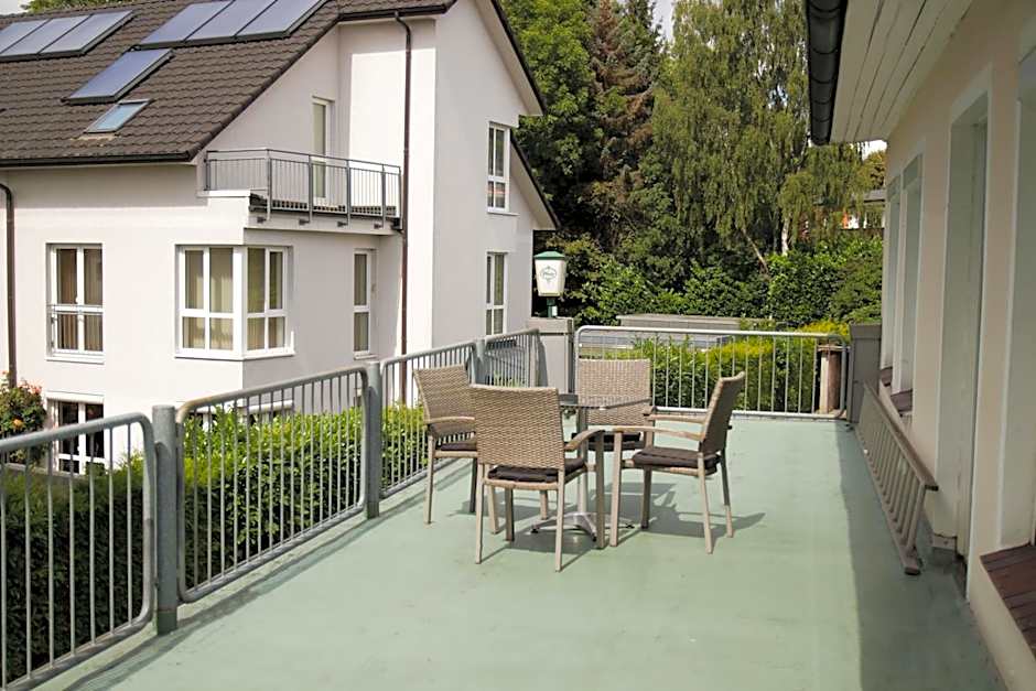 Hotel Meiendorfer Park free parking