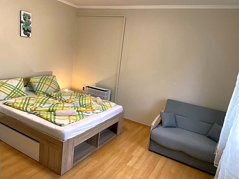 Pingvin Cukrászda Apartman felső szint