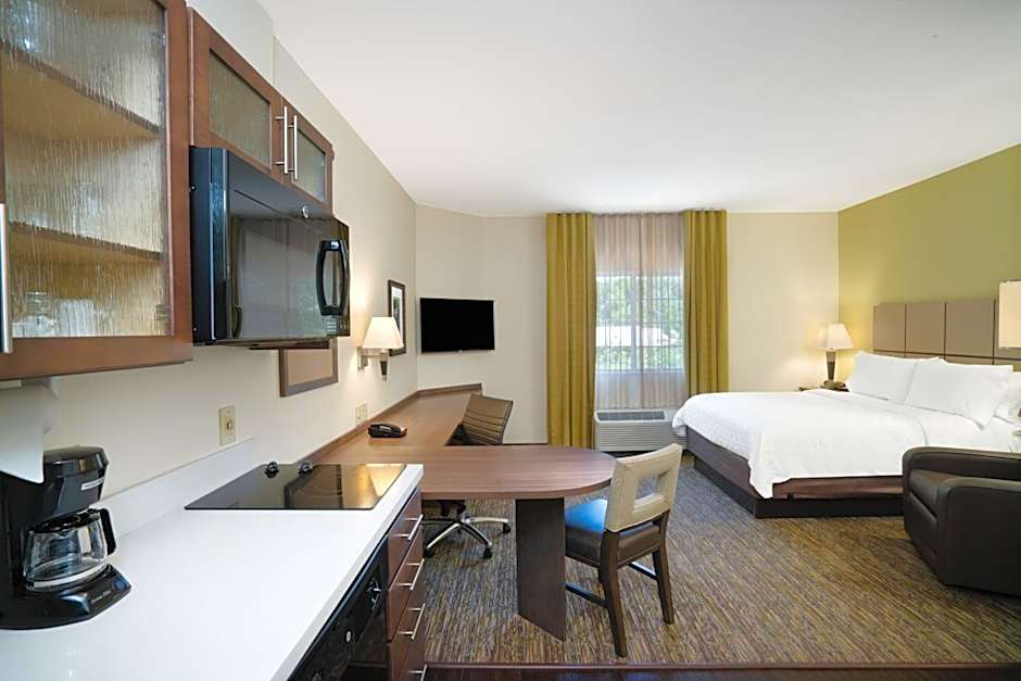 Candlewood Suites Auburn By IHG