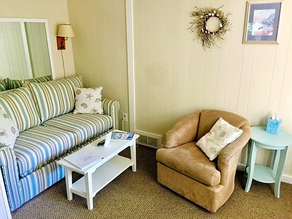 Sesuit Harbor House