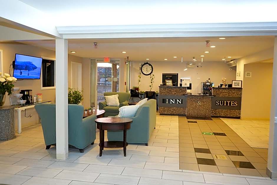 Copley Inn & Suites, Copley - Akron