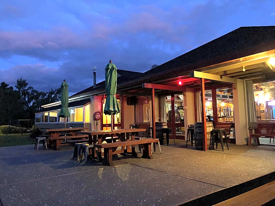 Manapouri Lakeview Motor Inn