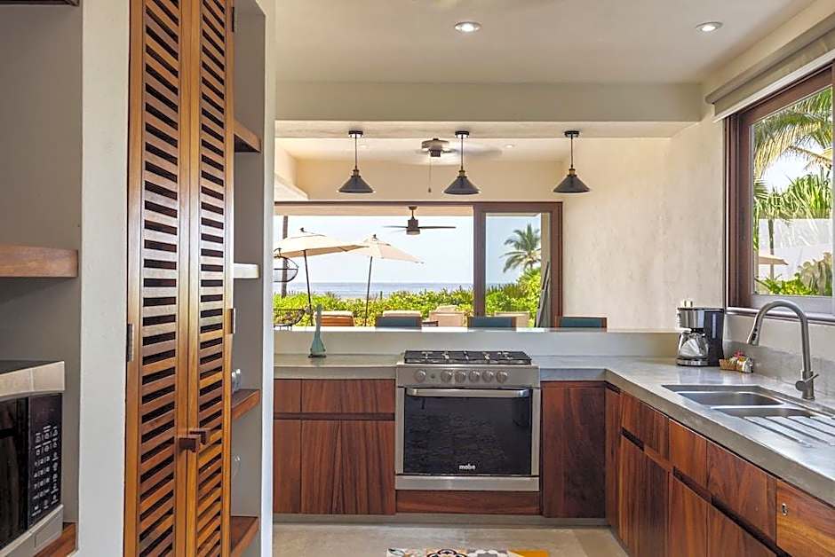 Marea Beachfront Villas