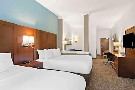 2 Queen Beds Nonsmoking