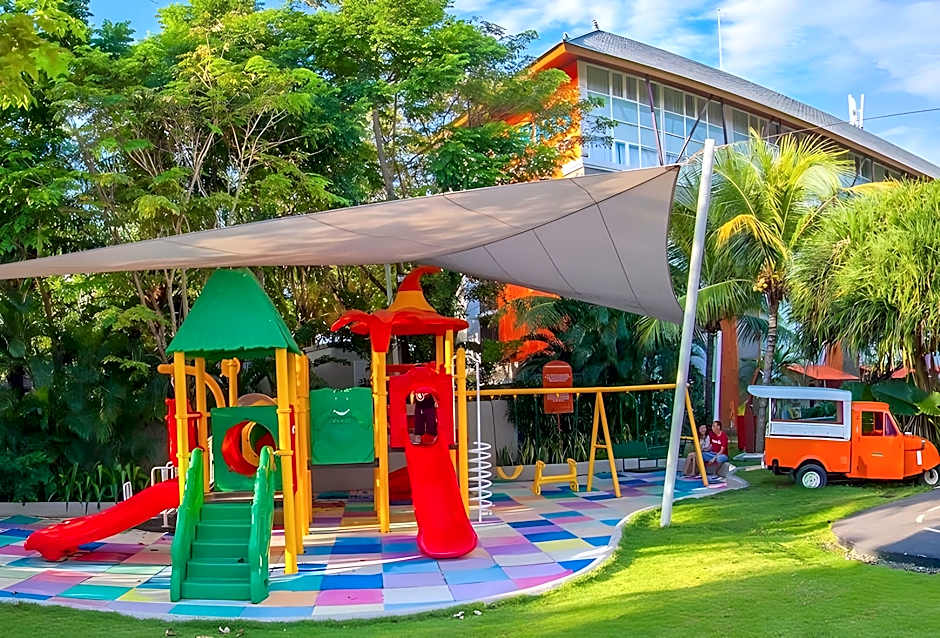 Harris Hotel & Residences Sunset Road