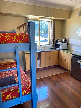 Standard Studio (8 Guests)
