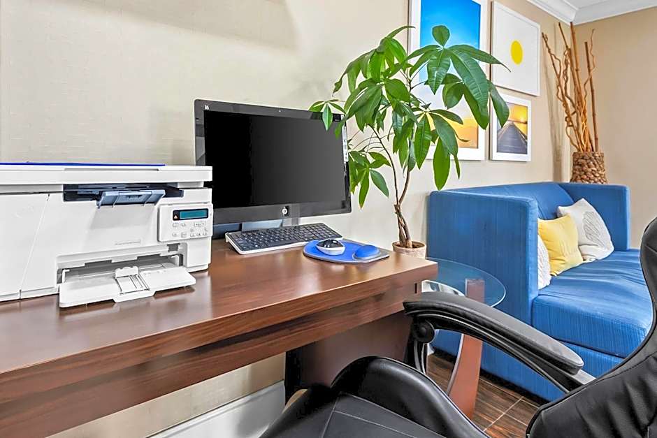 Days Inn by Wyndham Goose Creek