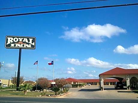 Royal Inn Pearsall