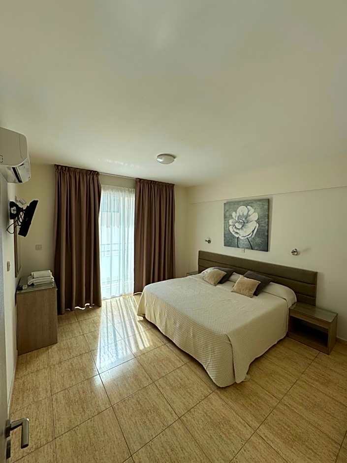 Marianna Hotel Apartments