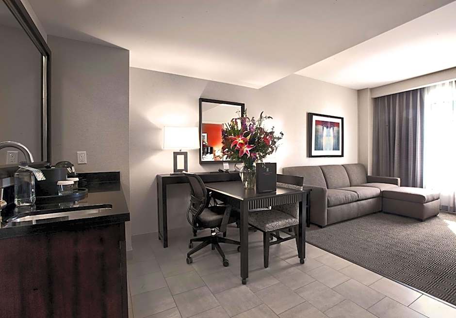 Embassy Suites By Hilton Palmdale