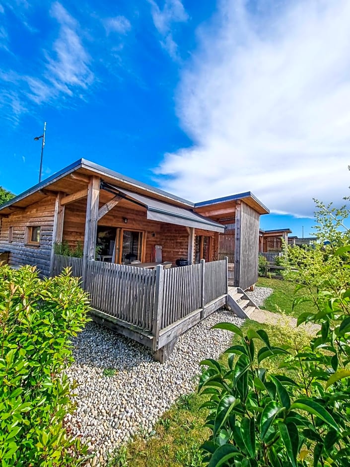 Les Lodges de la ViaRhôna / cabane-spa